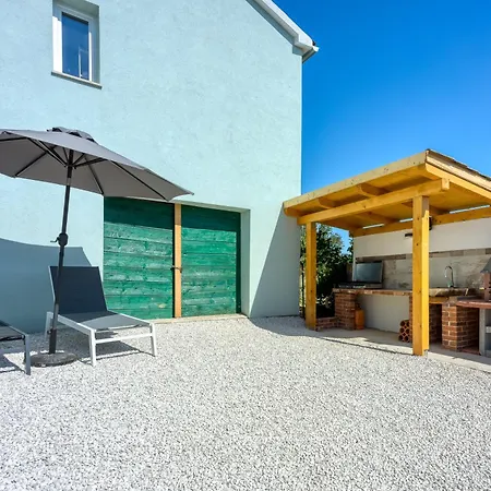 Mario & Ana House