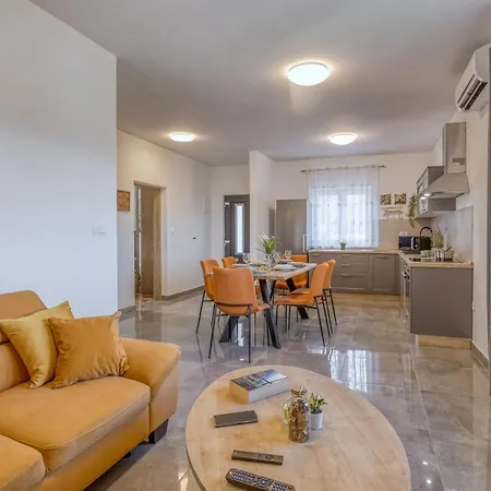 Mario & Ana House Tatil Evi Pićan