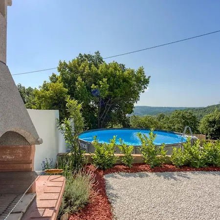בית נופש Mario & Ana House Pićan